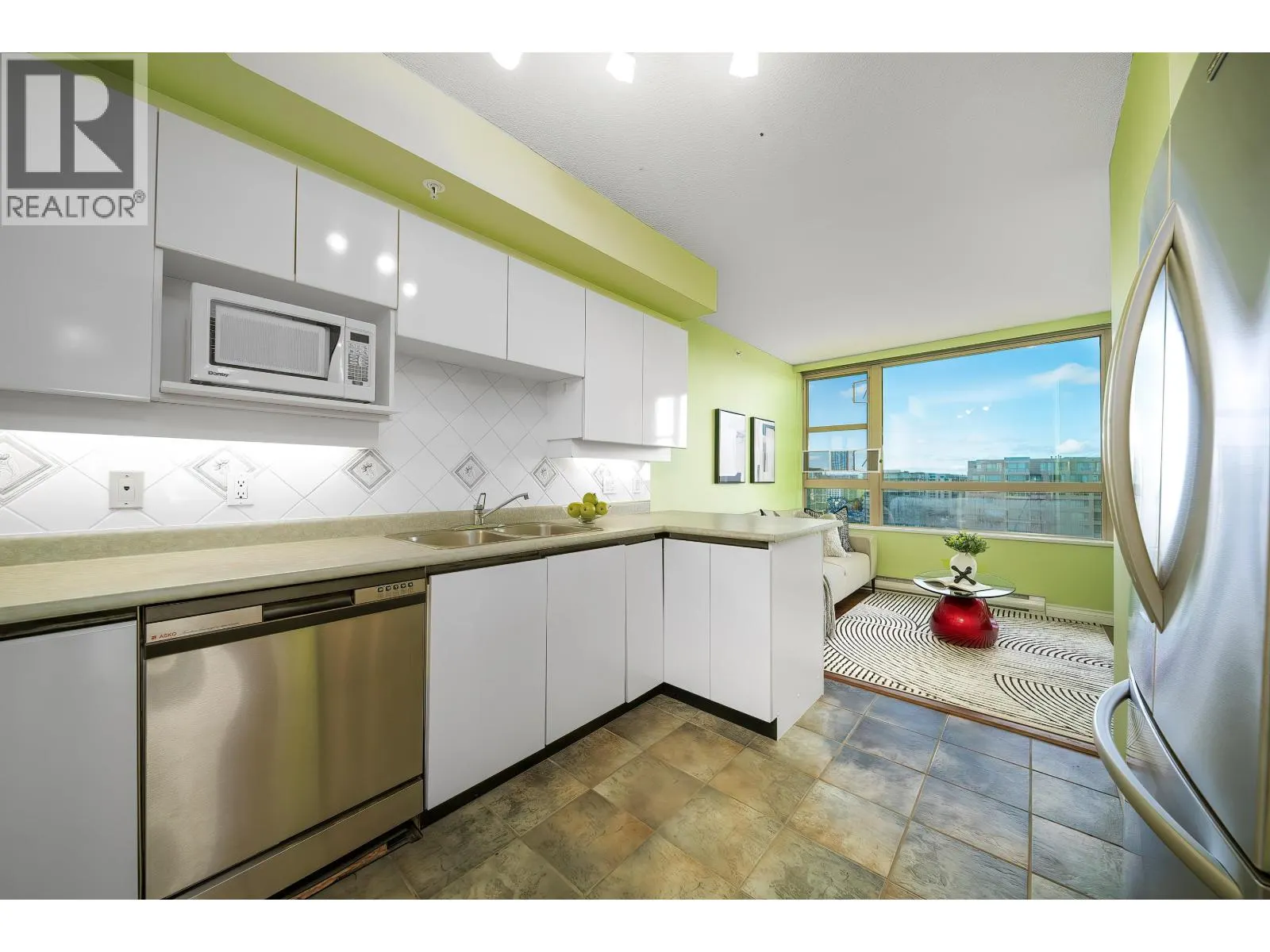 1501 8297 SABA ROAD