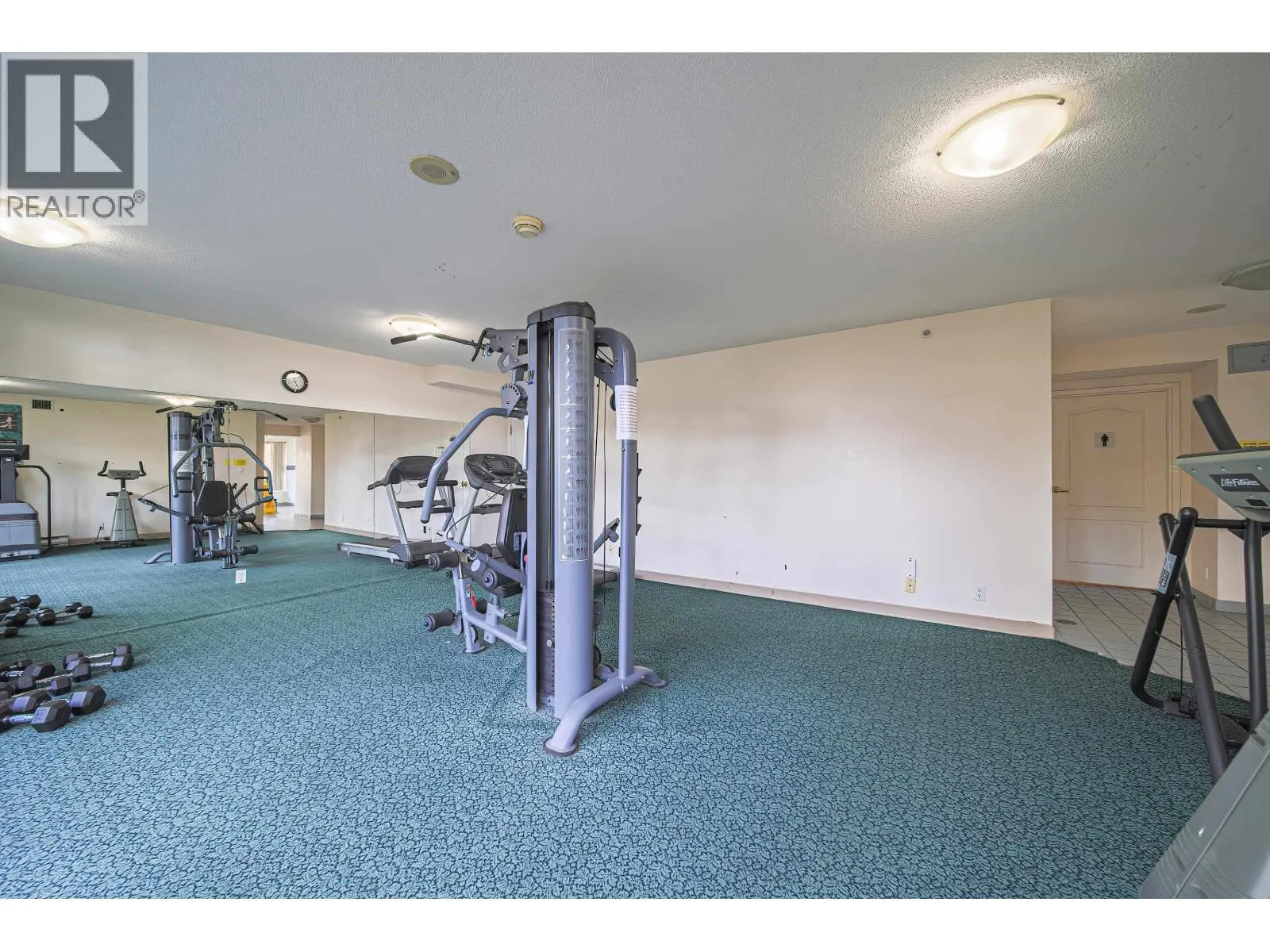 1501 8297 SABA ROAD