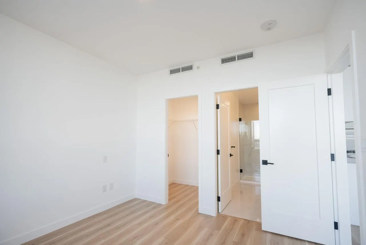 904 20065 85 AVENUE