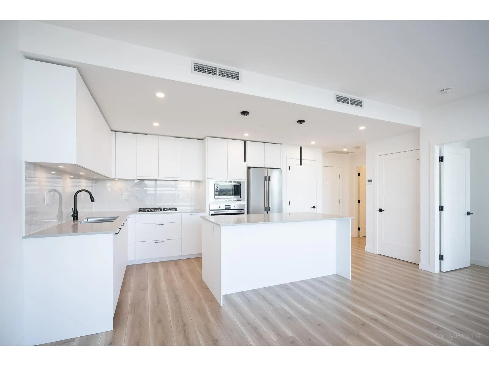 904 20065 85 AVENUE