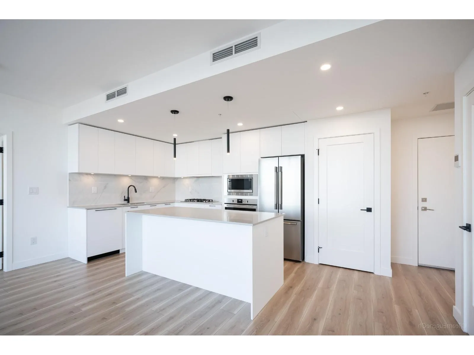 904 20065 85 AVENUE