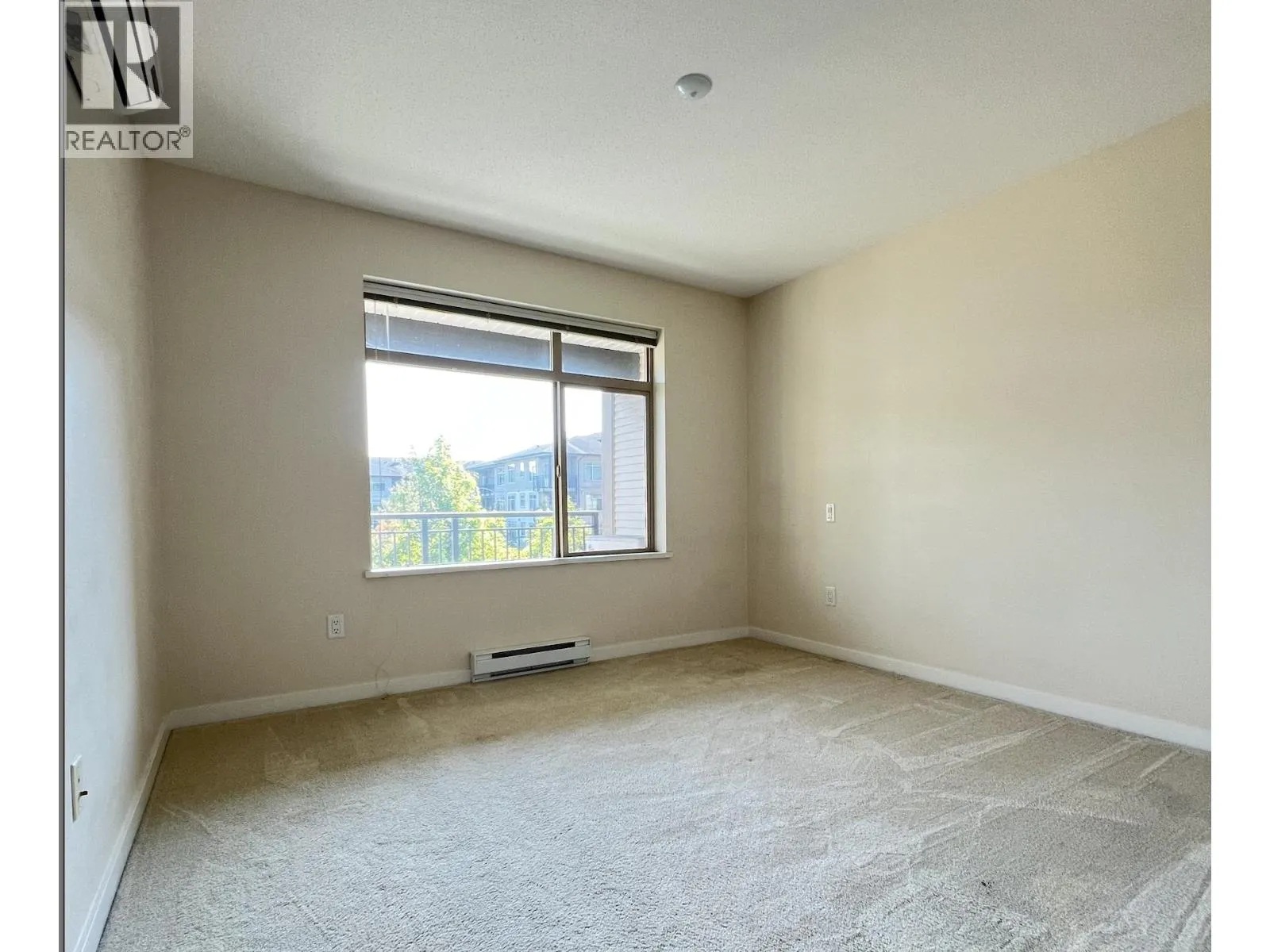 316 9288 ODLIN ROAD