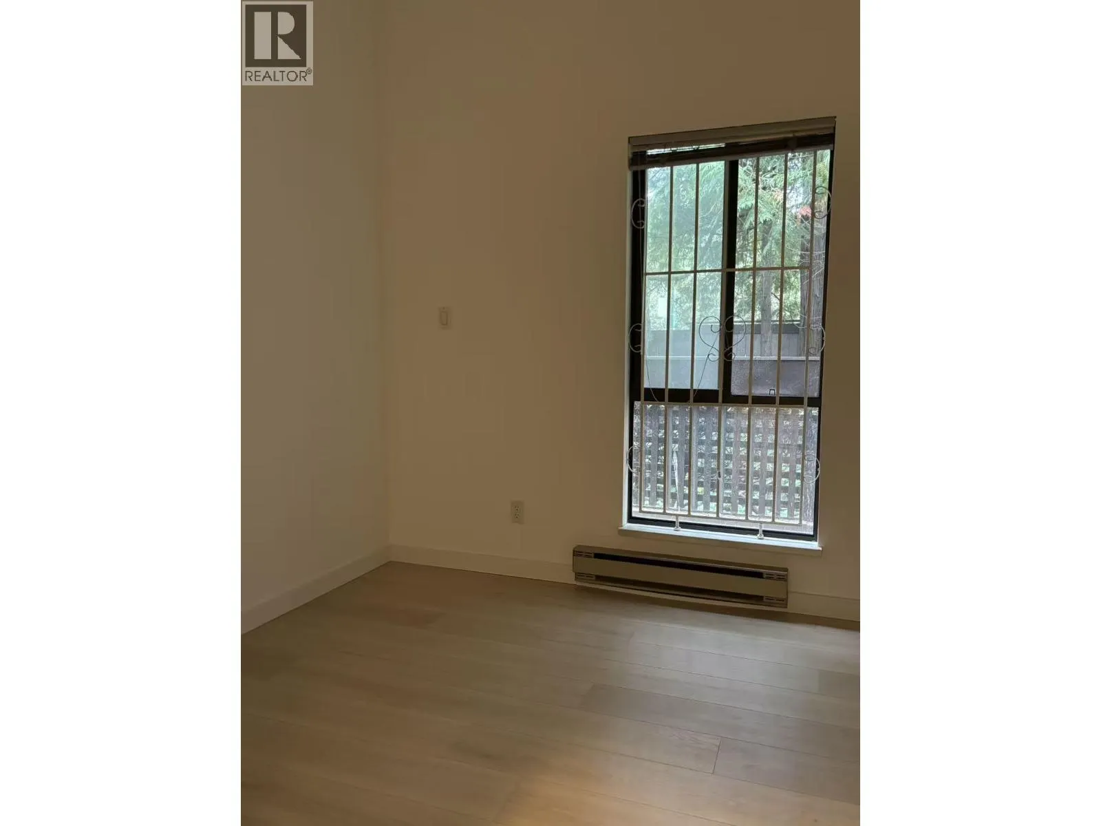 201 444 W 49TH AVENUE
