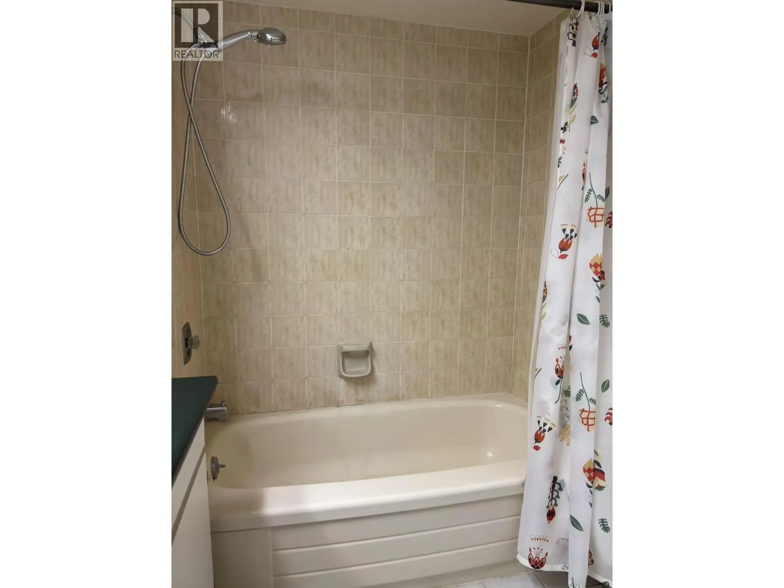 201 444 W 49TH AVENUE