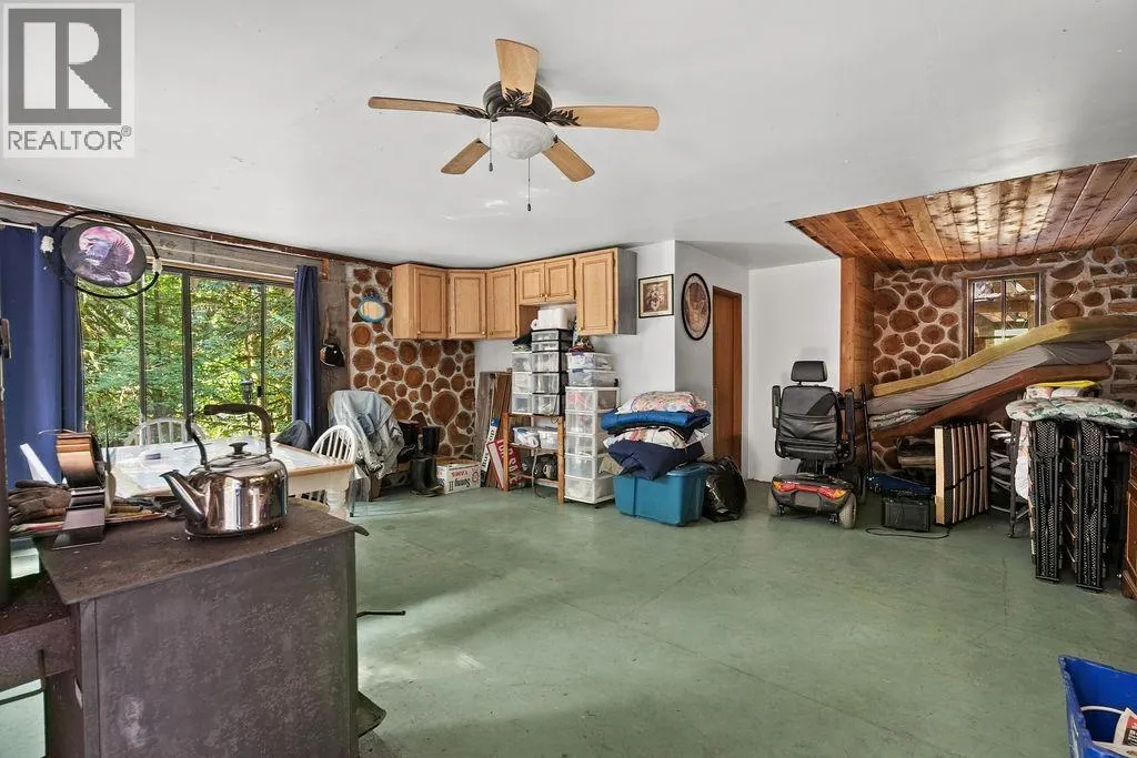 2045 N RUSTAD ROAD