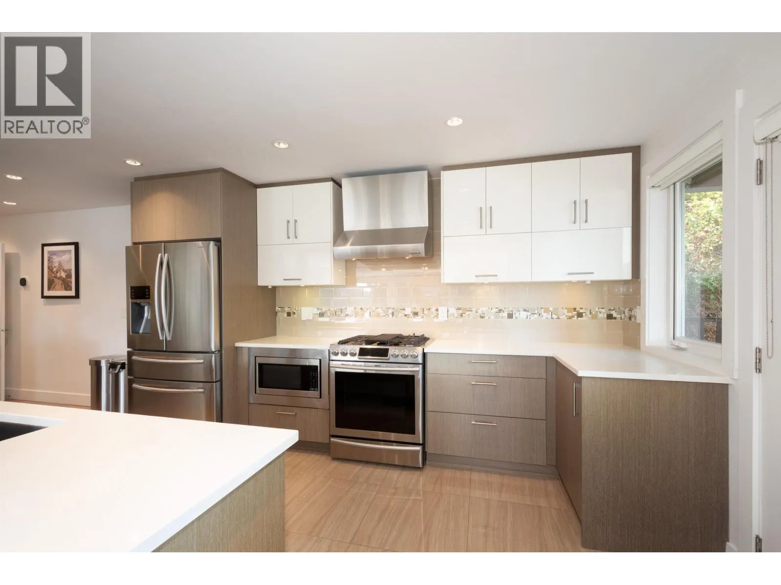 2867 PANORAMA DRIVE