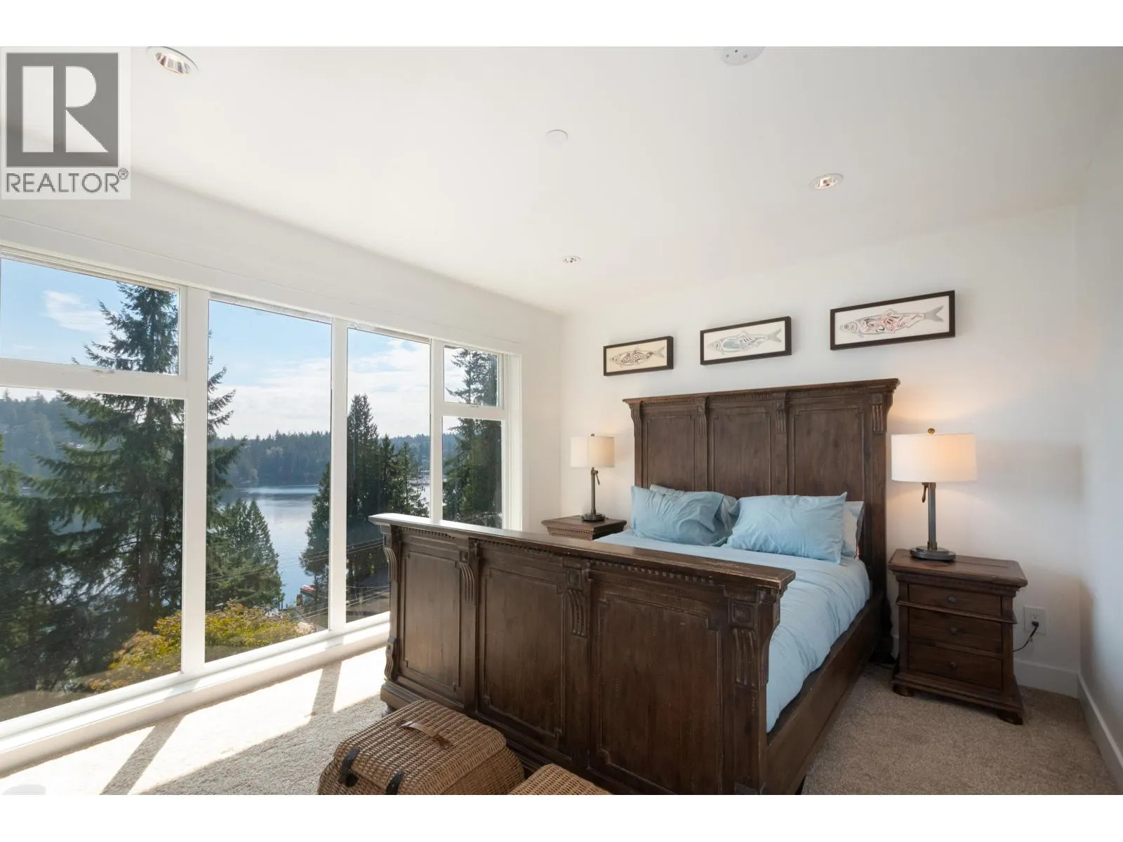 2867 PANORAMA DRIVE