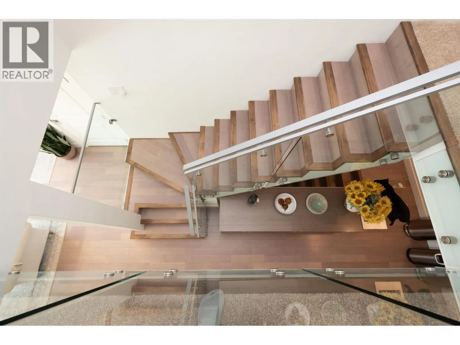 2867 PANORAMA DRIVE