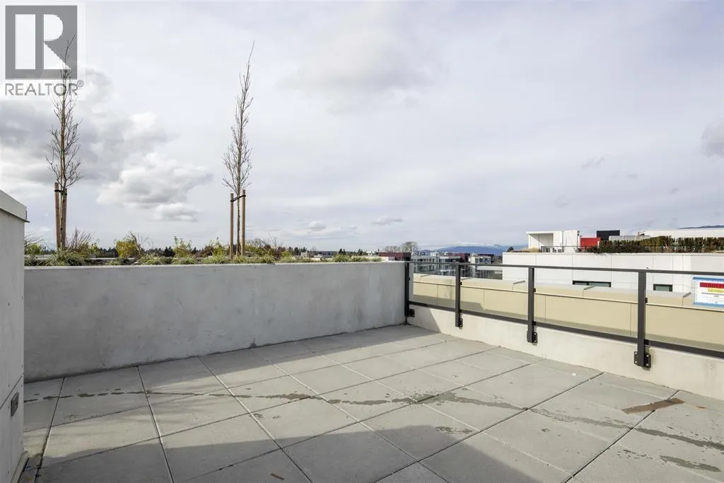 607 5212 CAMBIE STREET