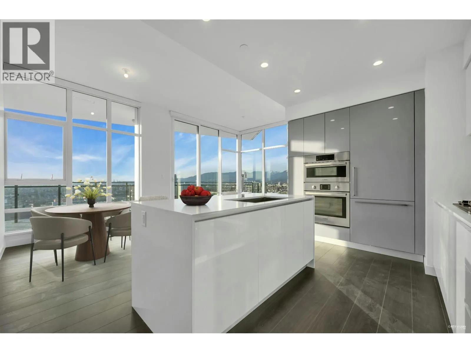 3402 2085 SKYLINE COURT
