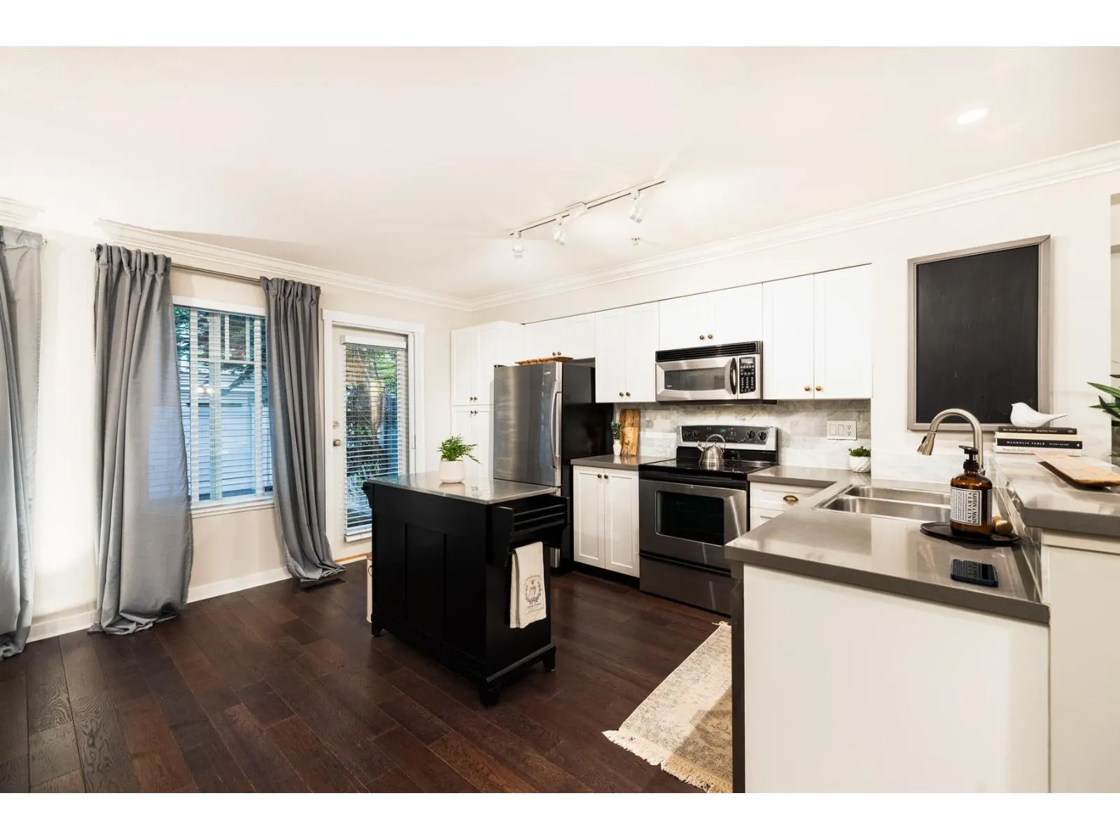 107 12040 68 AVENUE