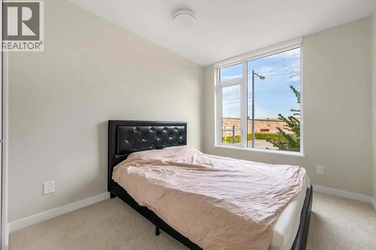 5 3699 SEXSMITH ROAD