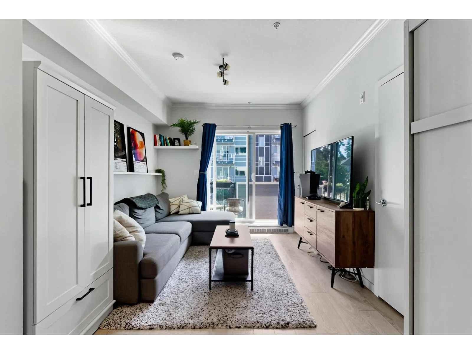 209 13678 GROSVENOR ROAD