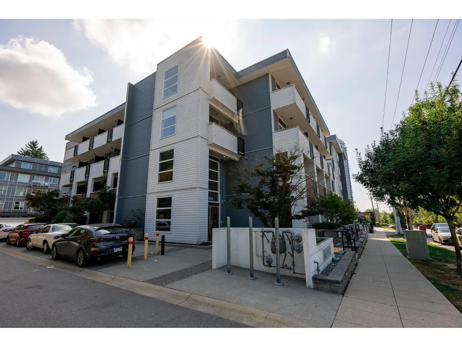 209 13678 GROSVENOR ROAD