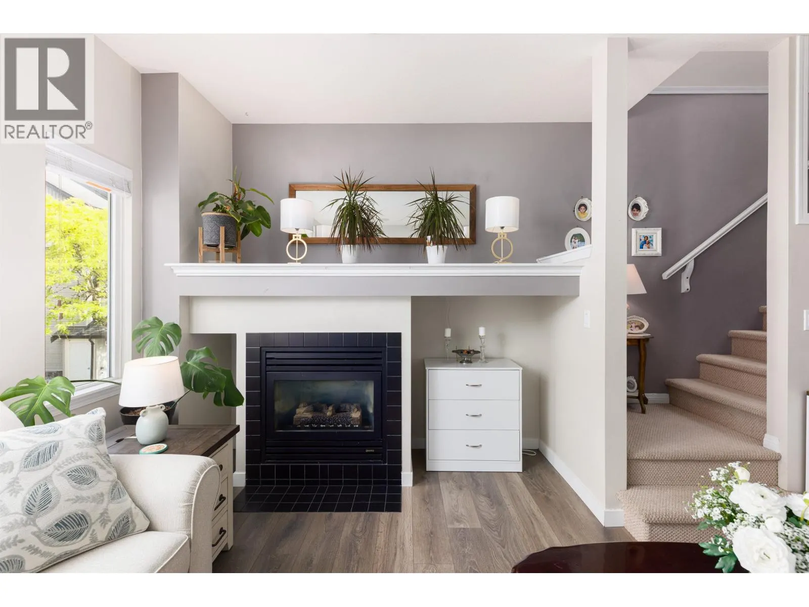 102 1055 RIVERWOOD GATE
