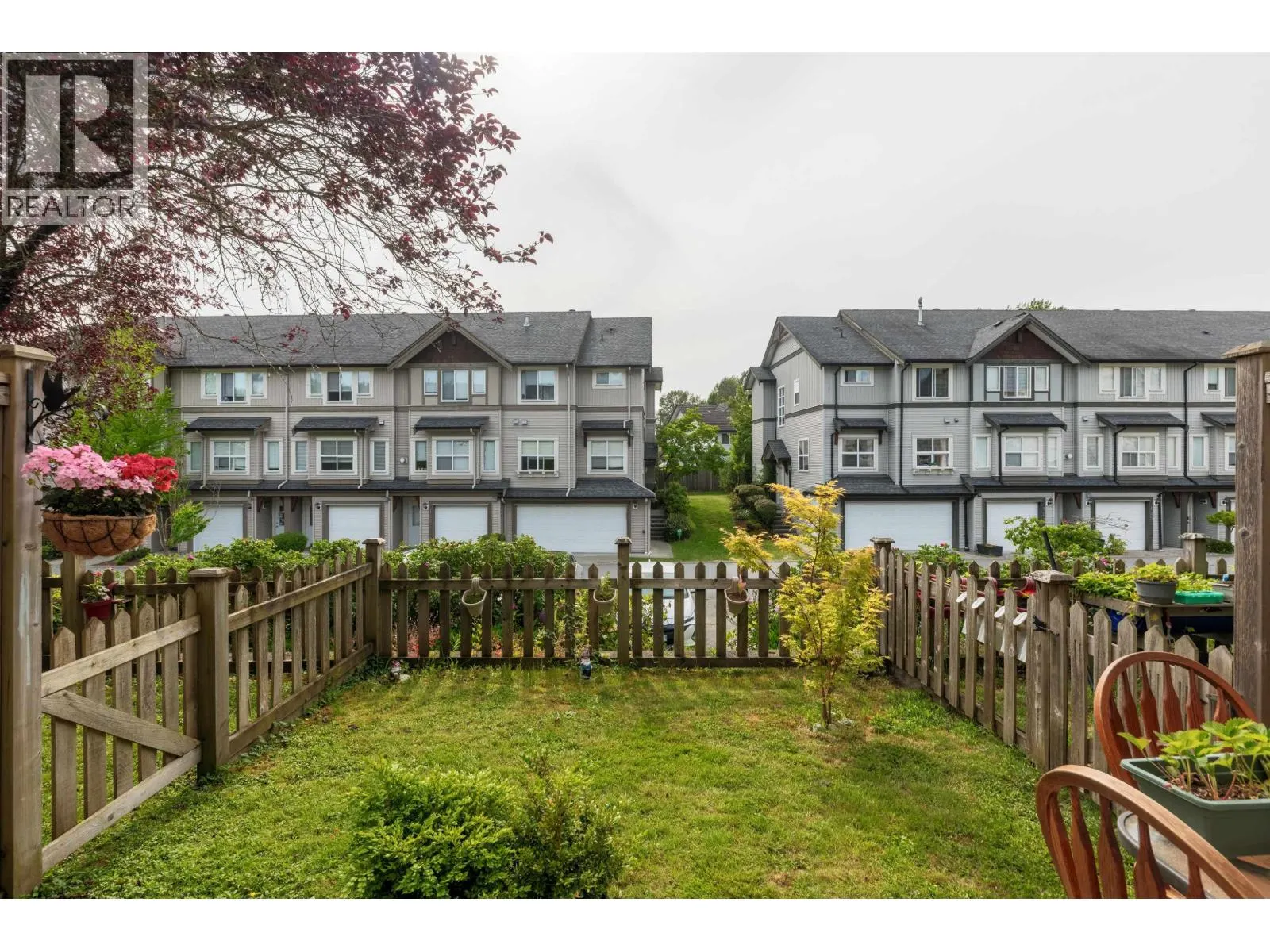 102 1055 RIVERWOOD GATE