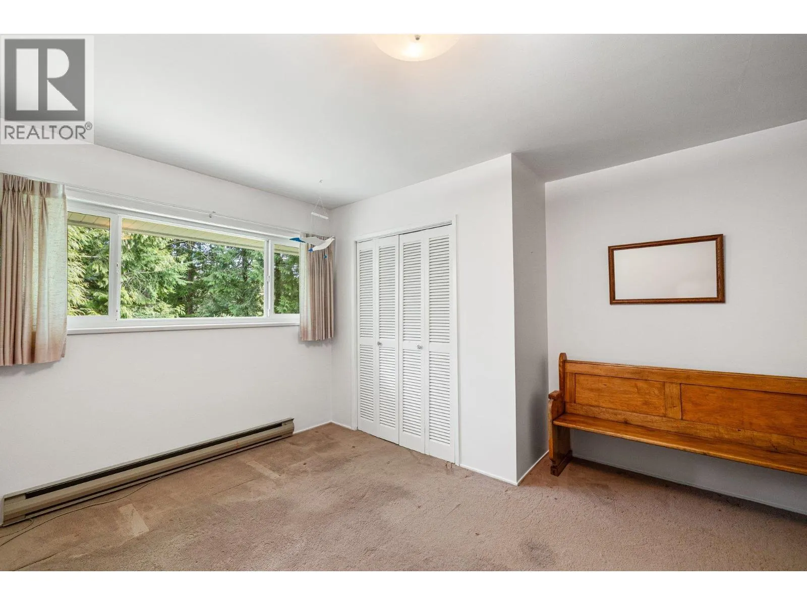 350 ST JAMES CRESCENT