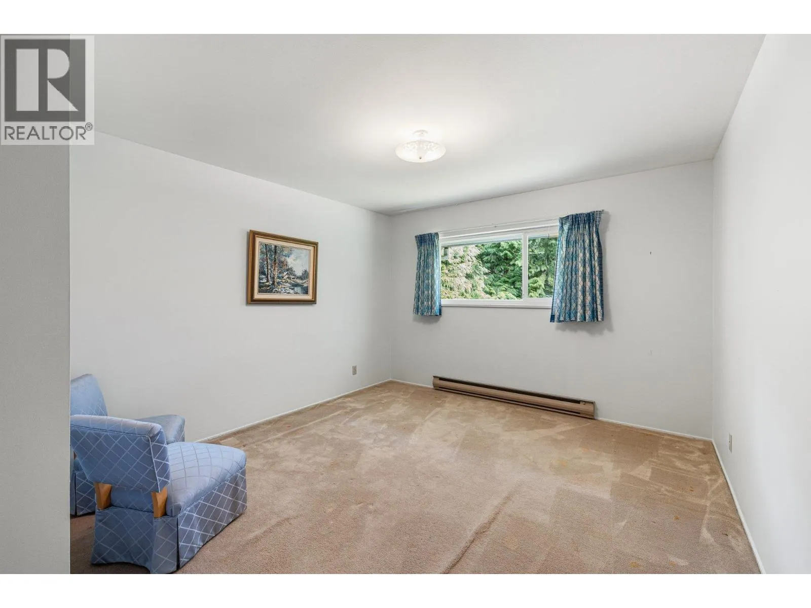 350 ST JAMES CRESCENT
