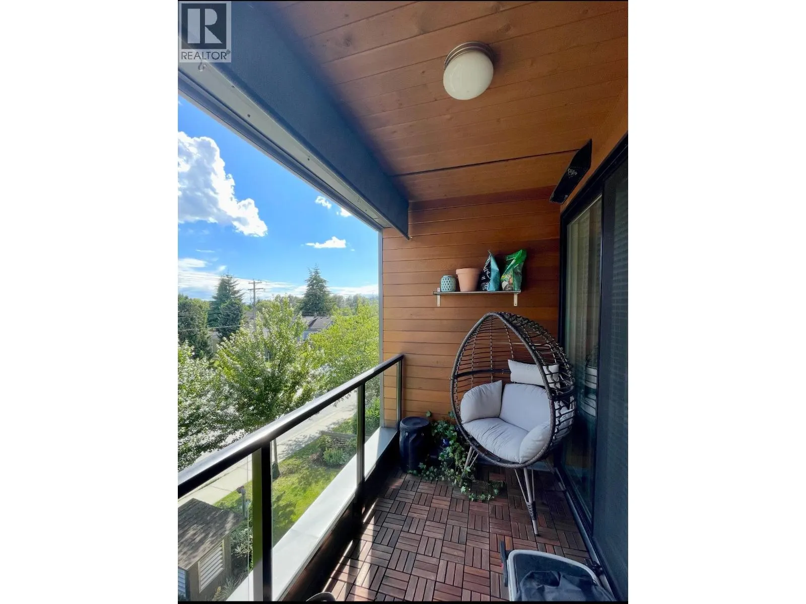 306 2267 PITT RIVER ROAD