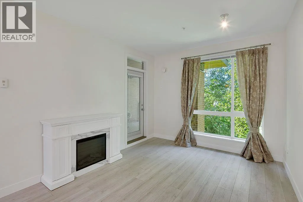 404 733 W 3RD STREET