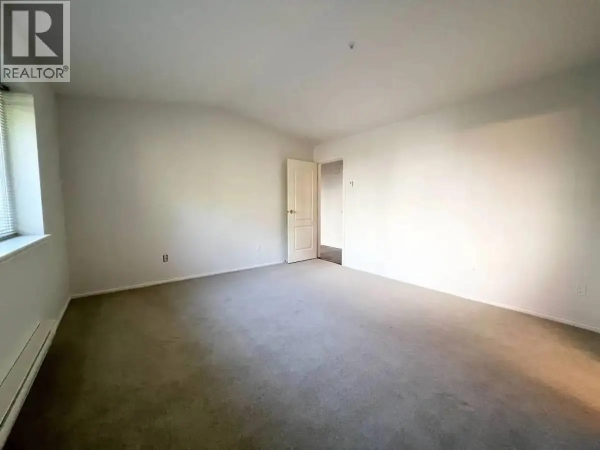 9 19044 118B AVE
