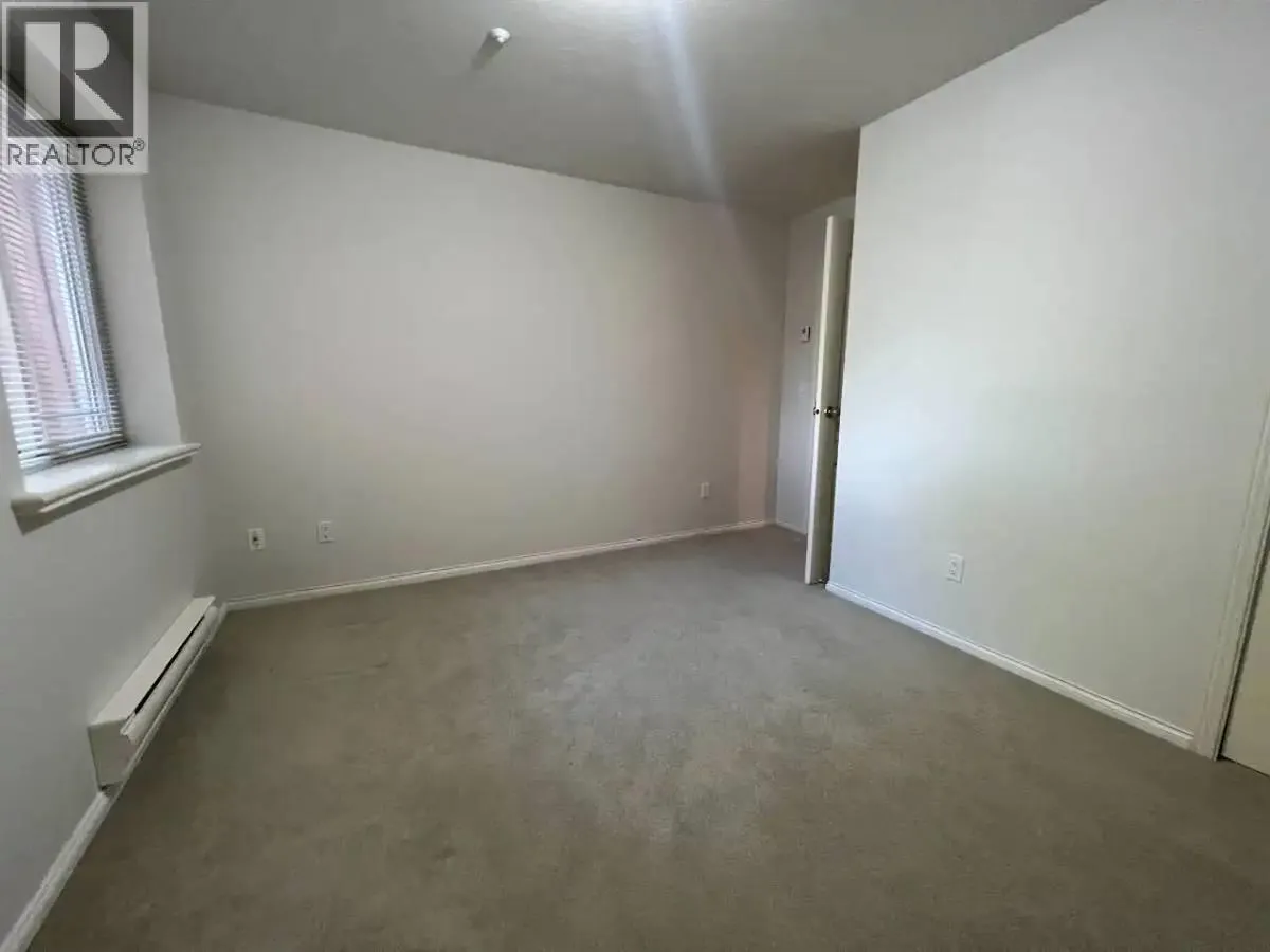 9 19044 118B AVE