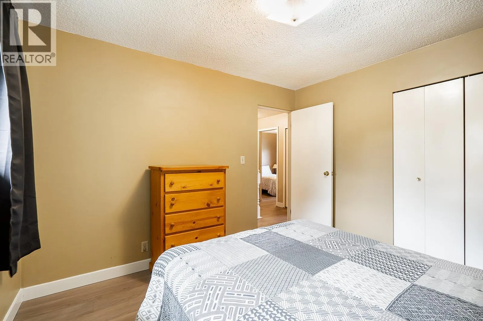2946 COVENTRY CRESCENT