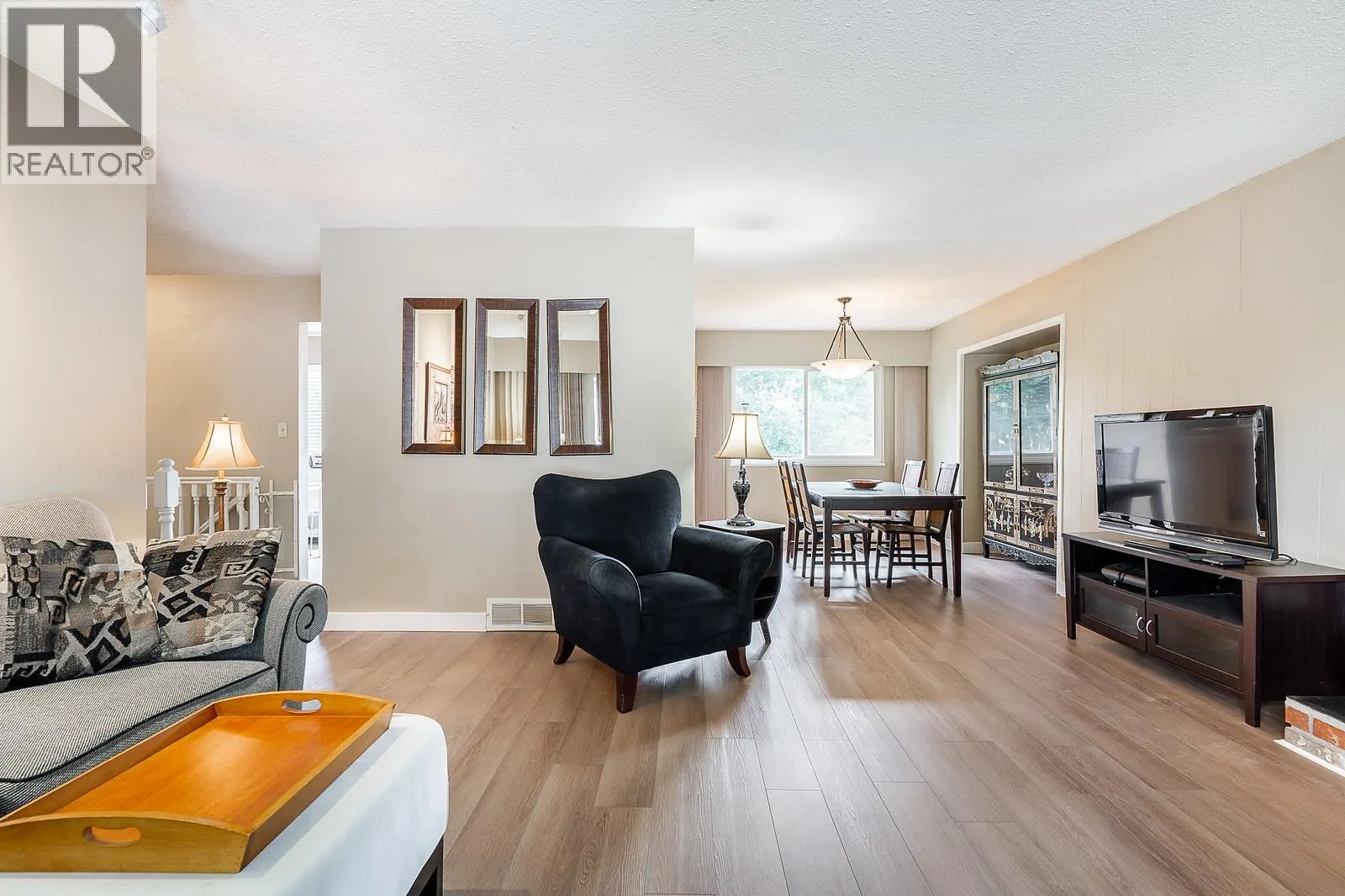 2946 COVENTRY CRESCENT