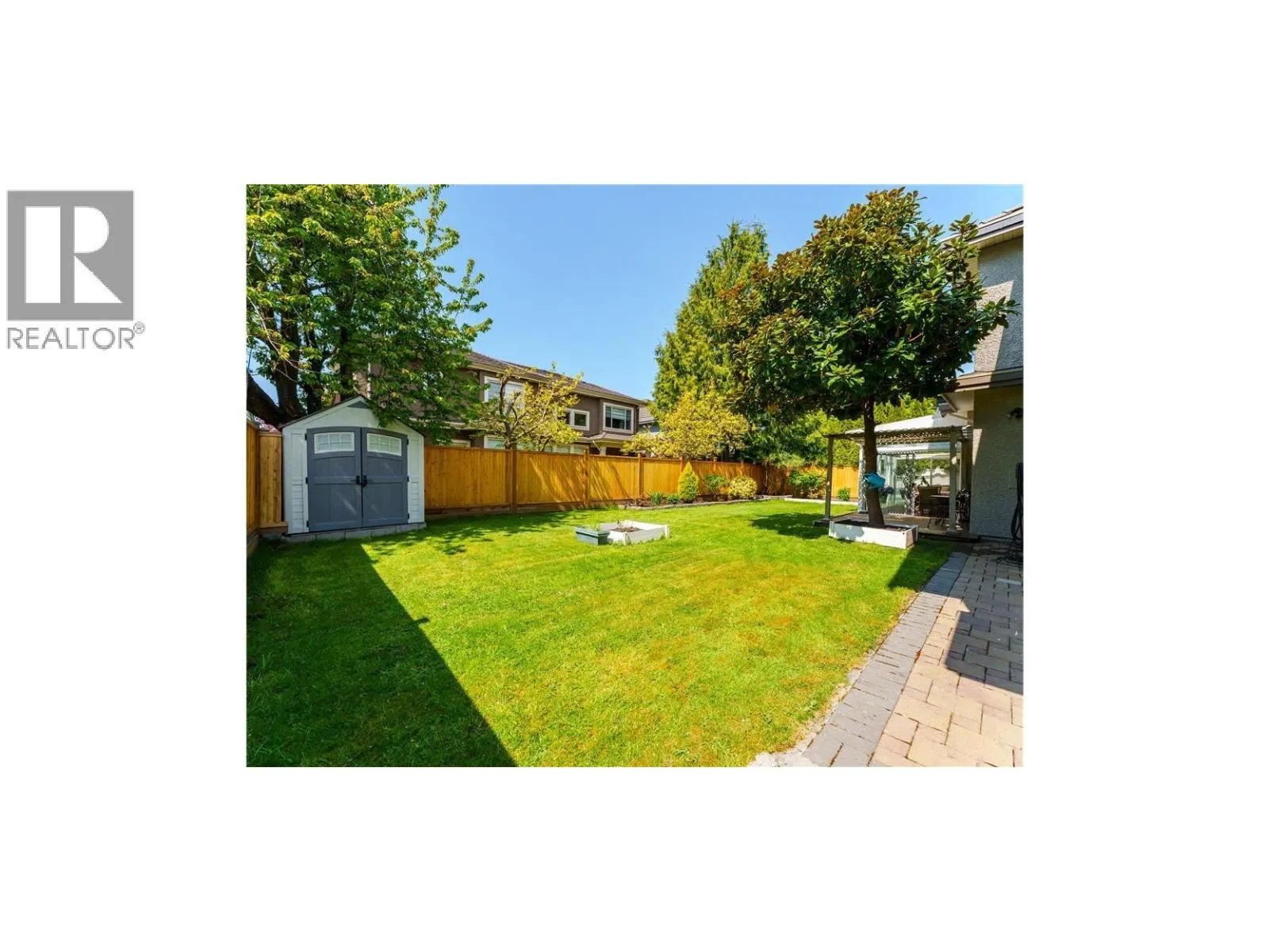 7591 LOMBARD ROAD