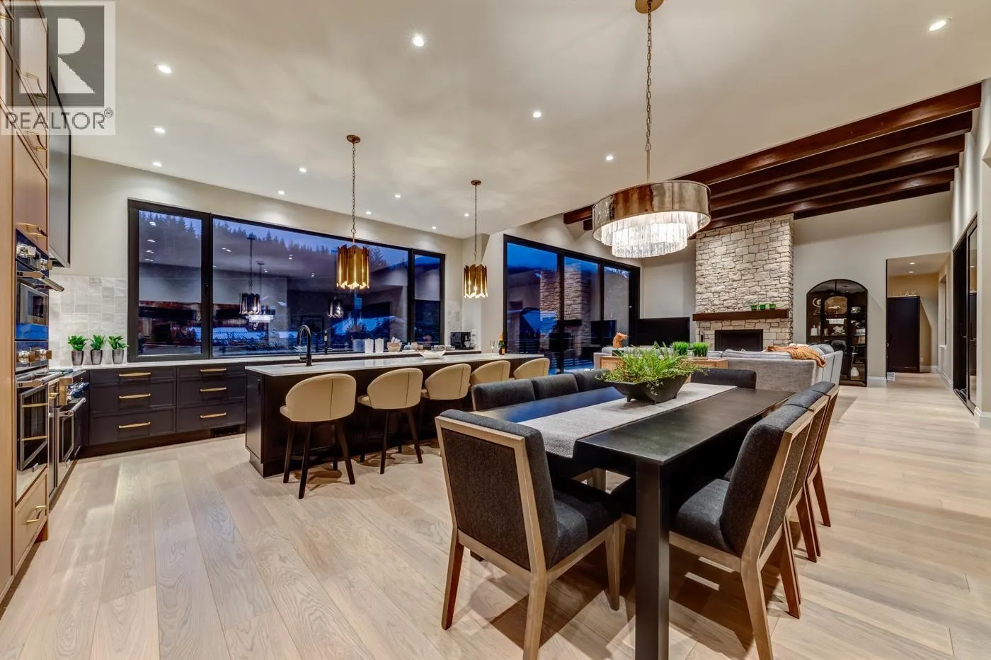 7313 TONI SAILER LANE