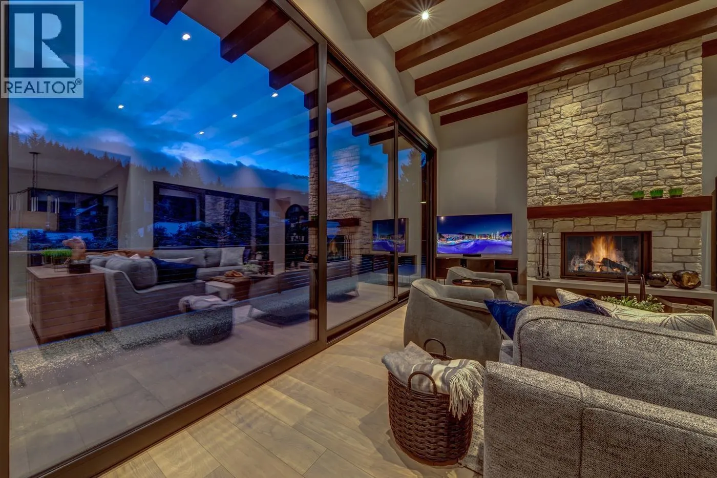 7313 TONI SAILER LANE