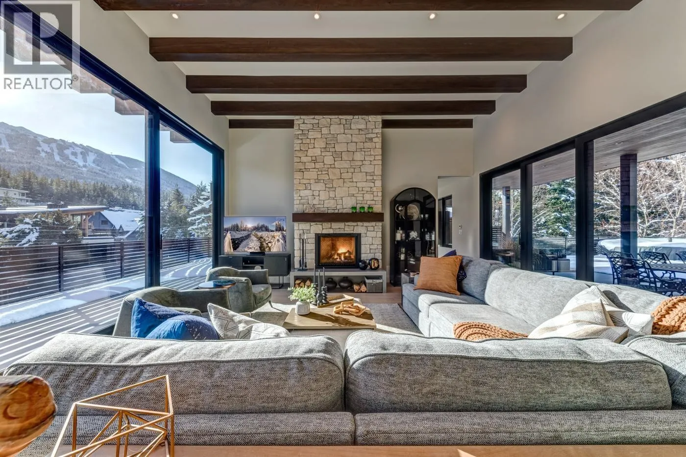 7313 TONI SAILER LANE