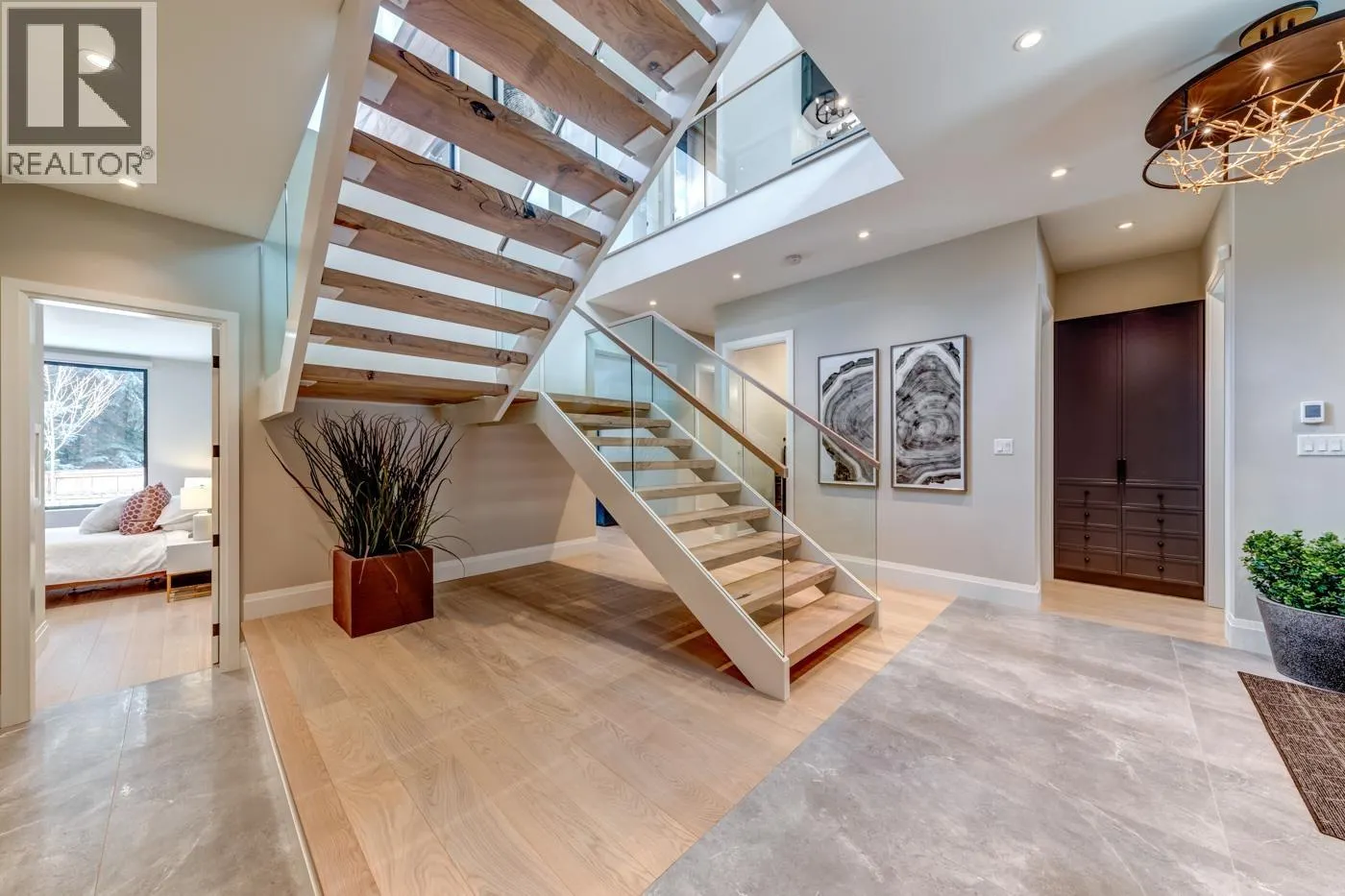 7313 TONI SAILER LANE