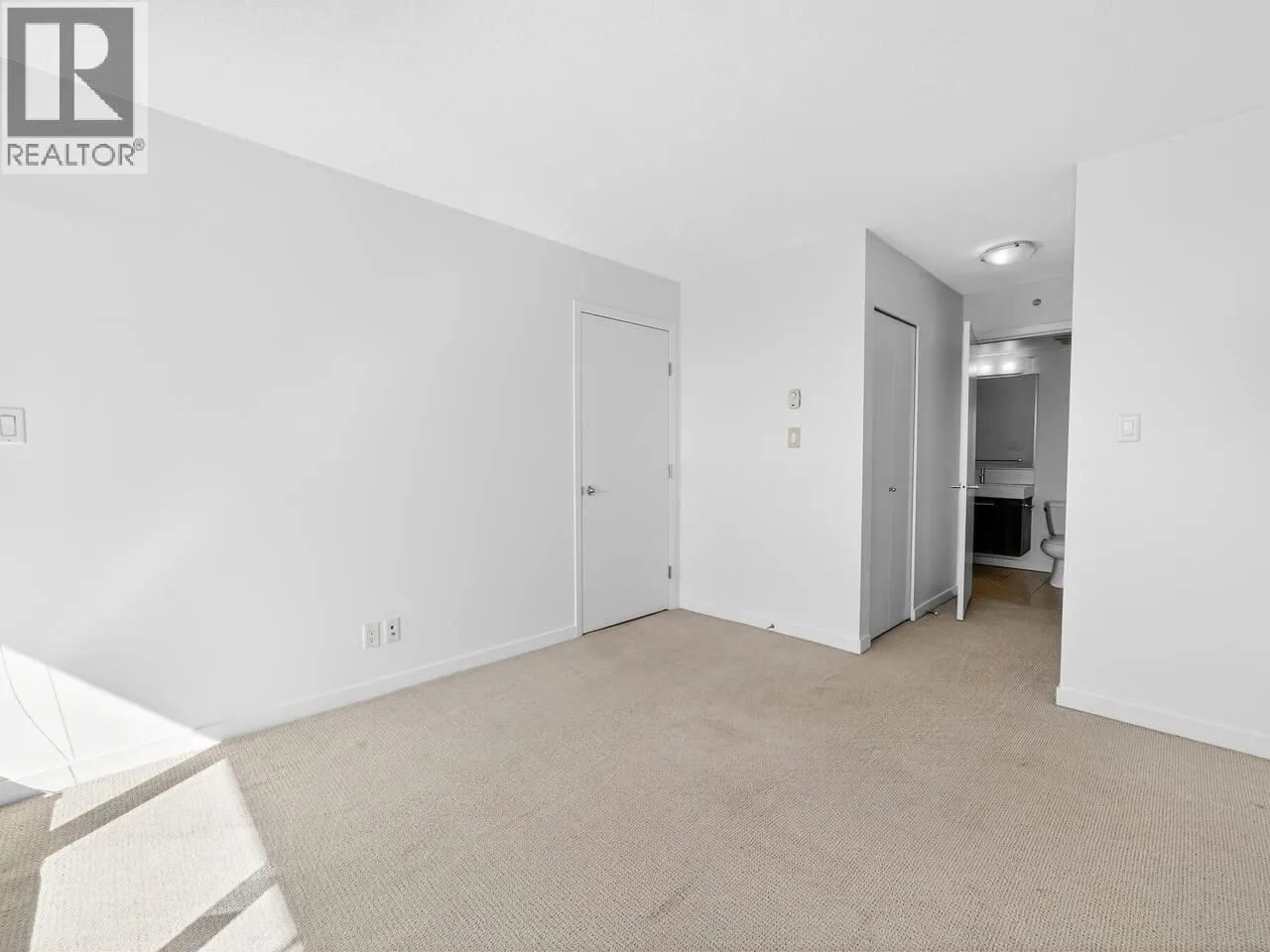 1007 2770 SOPHIA STREET