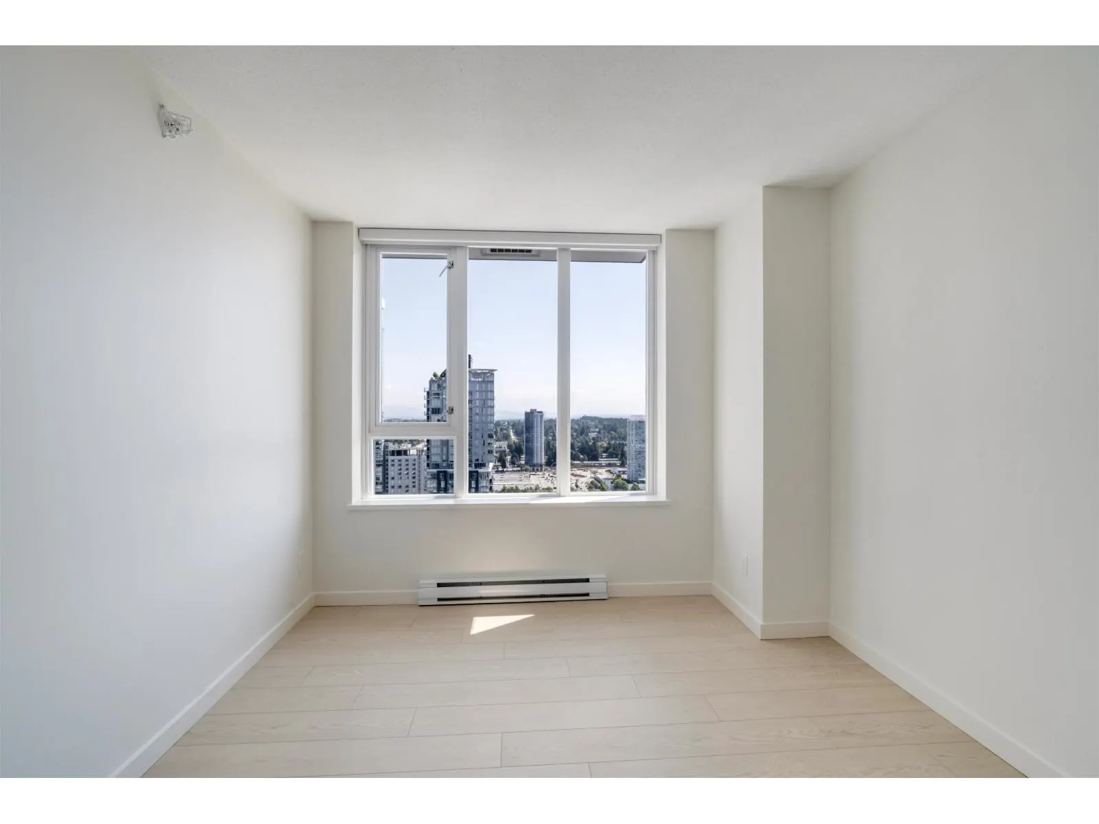3707 13325 102A AVENUE