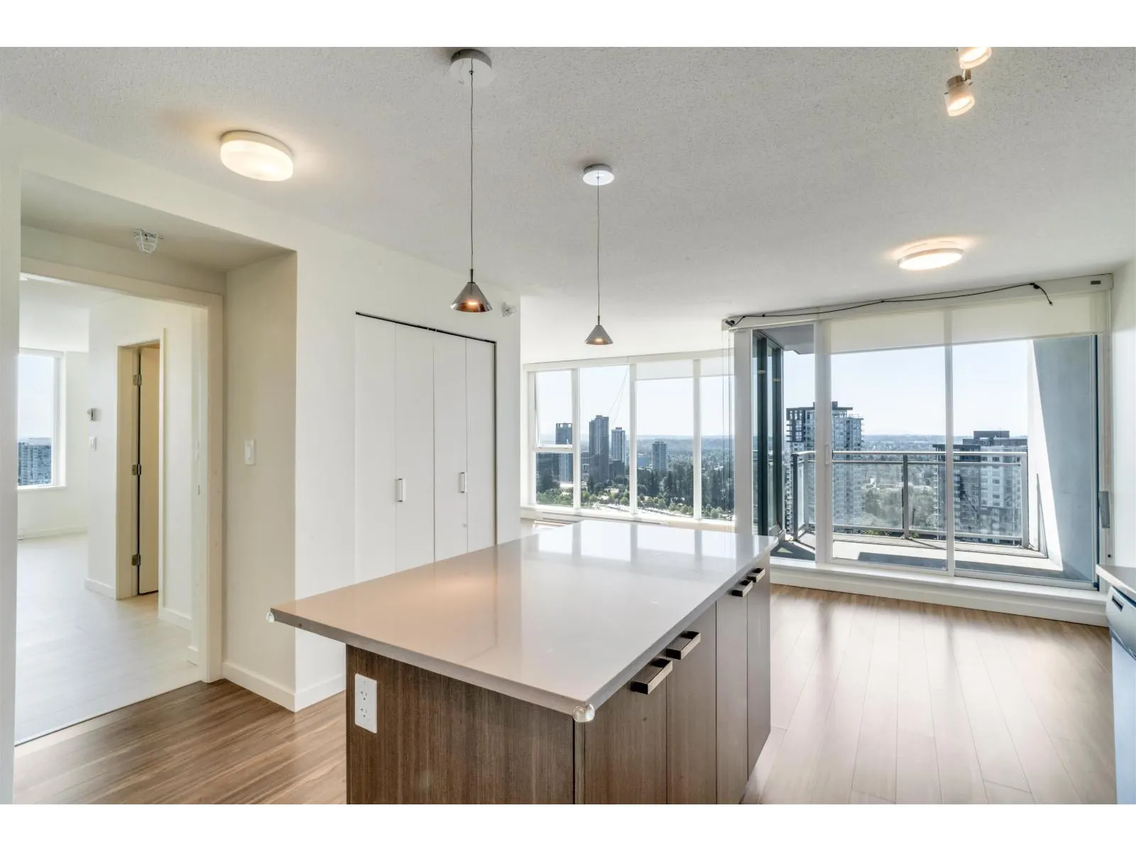 3707 13325 102A AVENUE