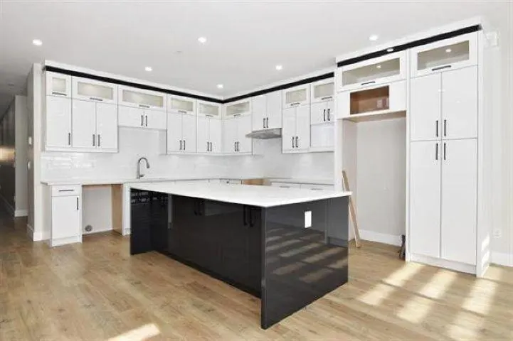 32538 HIGGINBOTTOM COURT