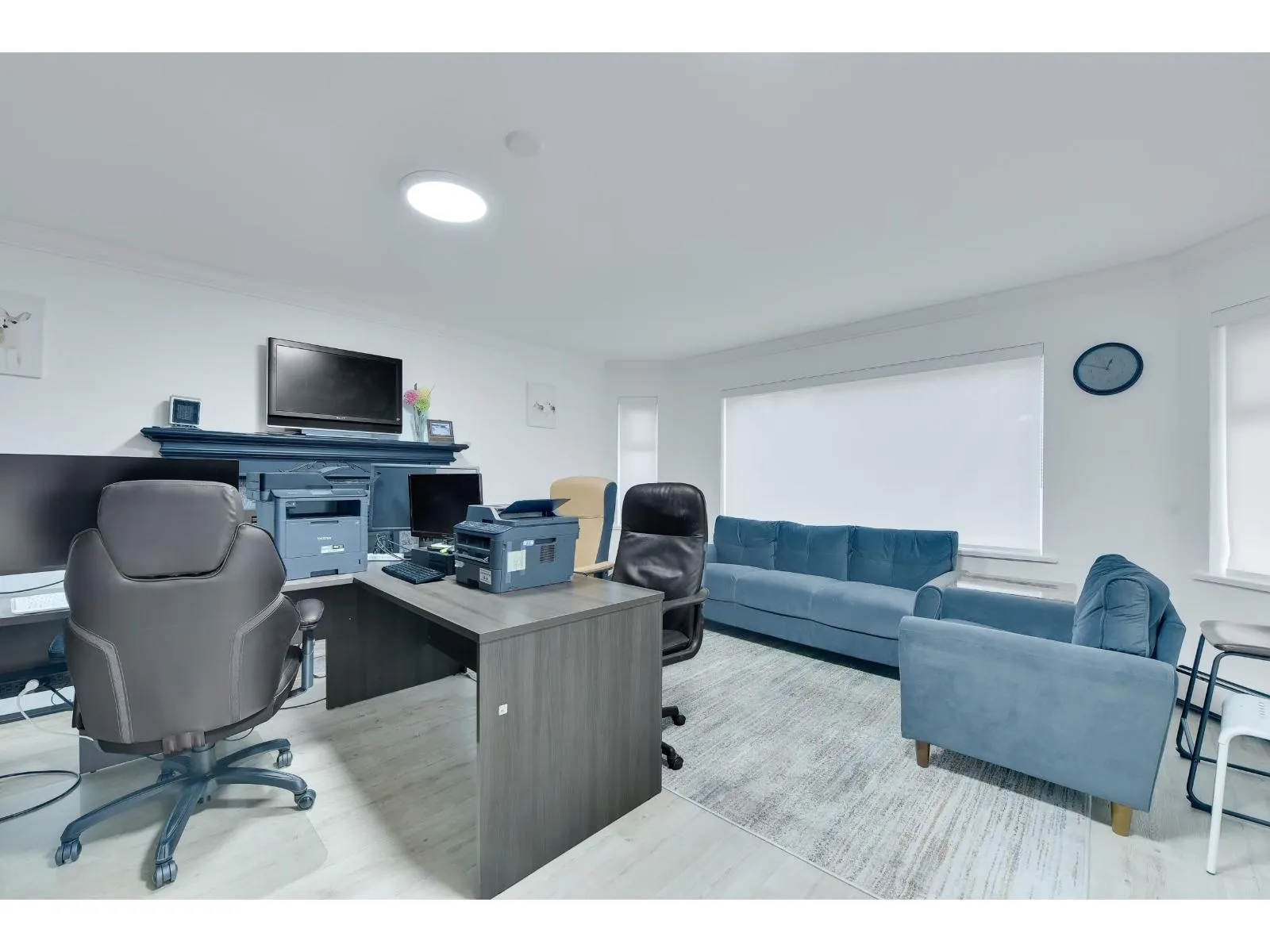 2215 ORCHARD DRIVE
