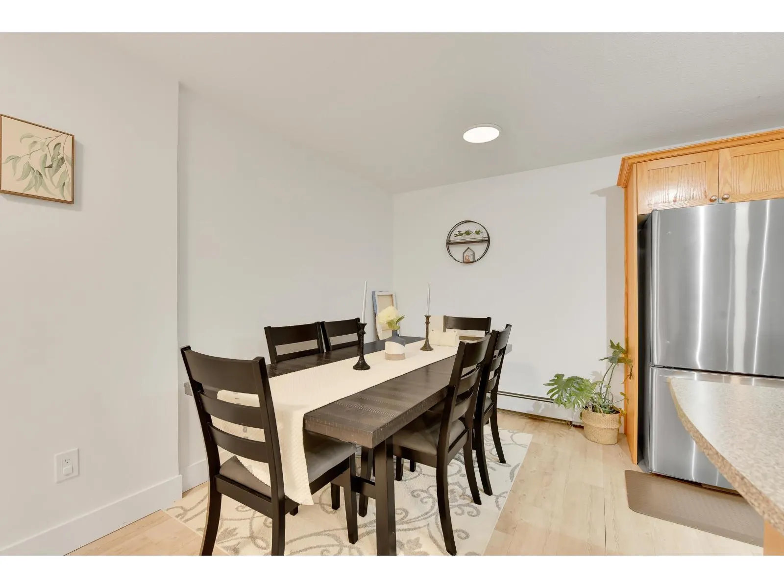 2215 ORCHARD DRIVE