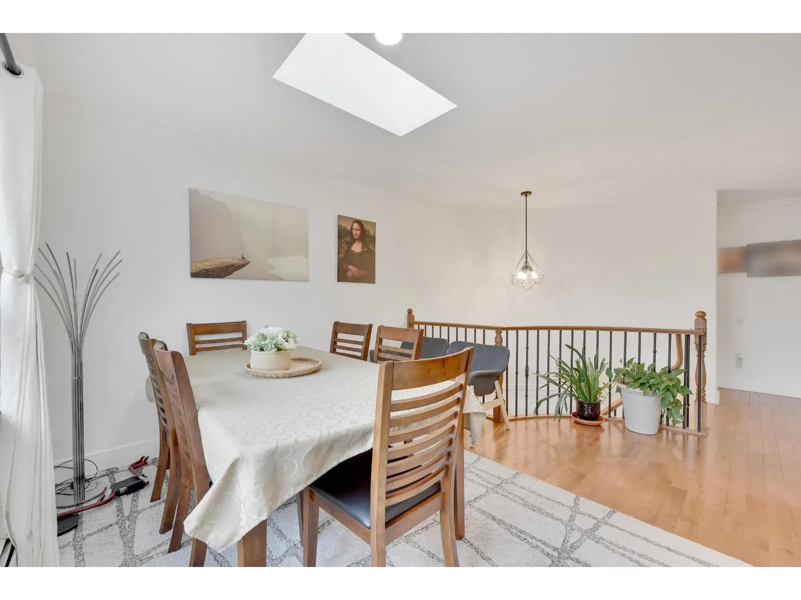 2215 ORCHARD DRIVE