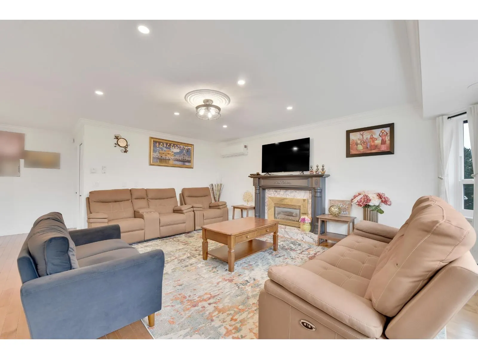 2215 ORCHARD DRIVE