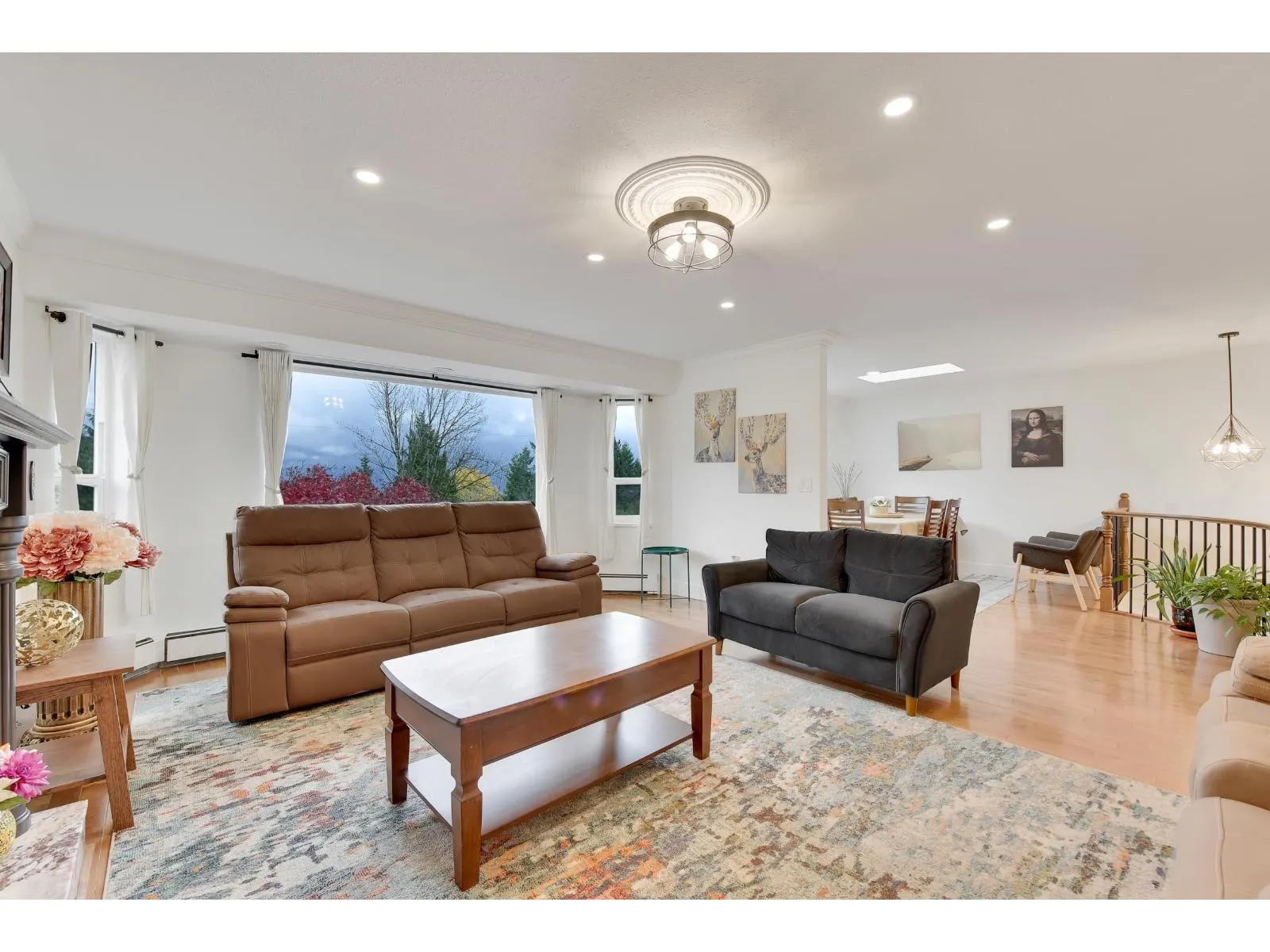 2215 ORCHARD DRIVE