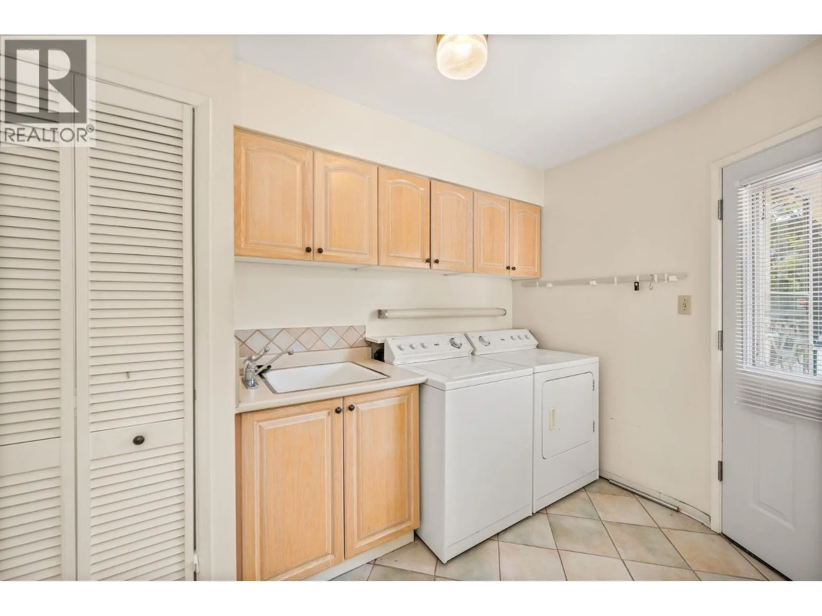 778 W 48TH AVENUE