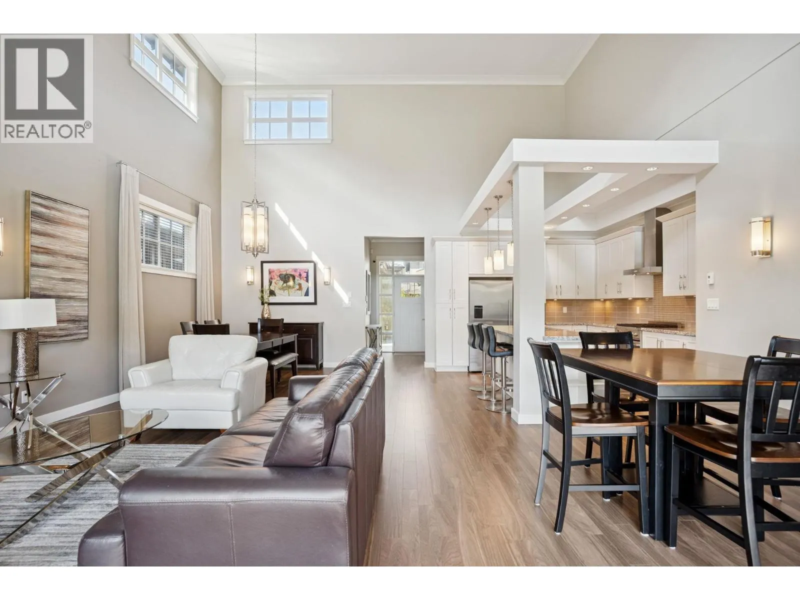 5044 CEDAR SPRINGS DRIVE