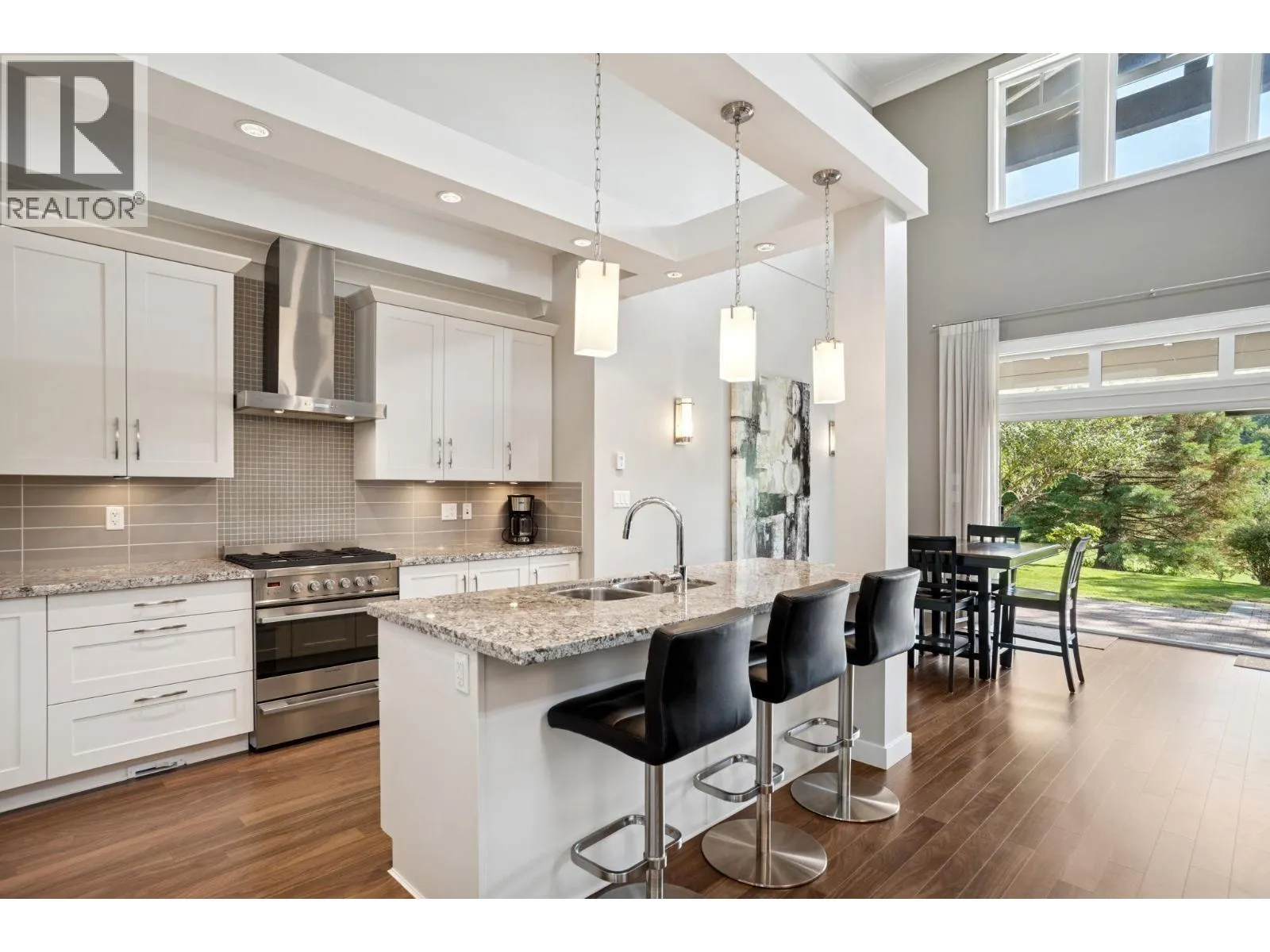 5044 CEDAR SPRINGS DRIVE