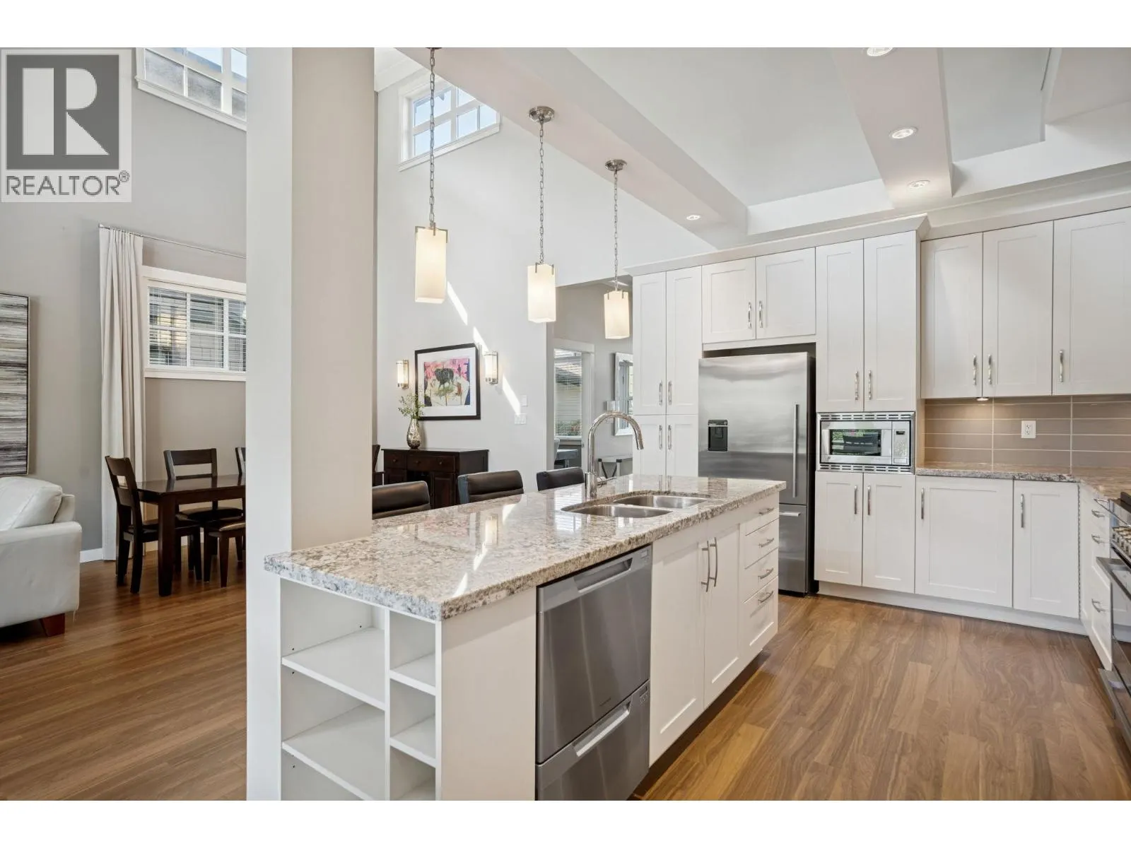 5044 CEDAR SPRINGS DRIVE