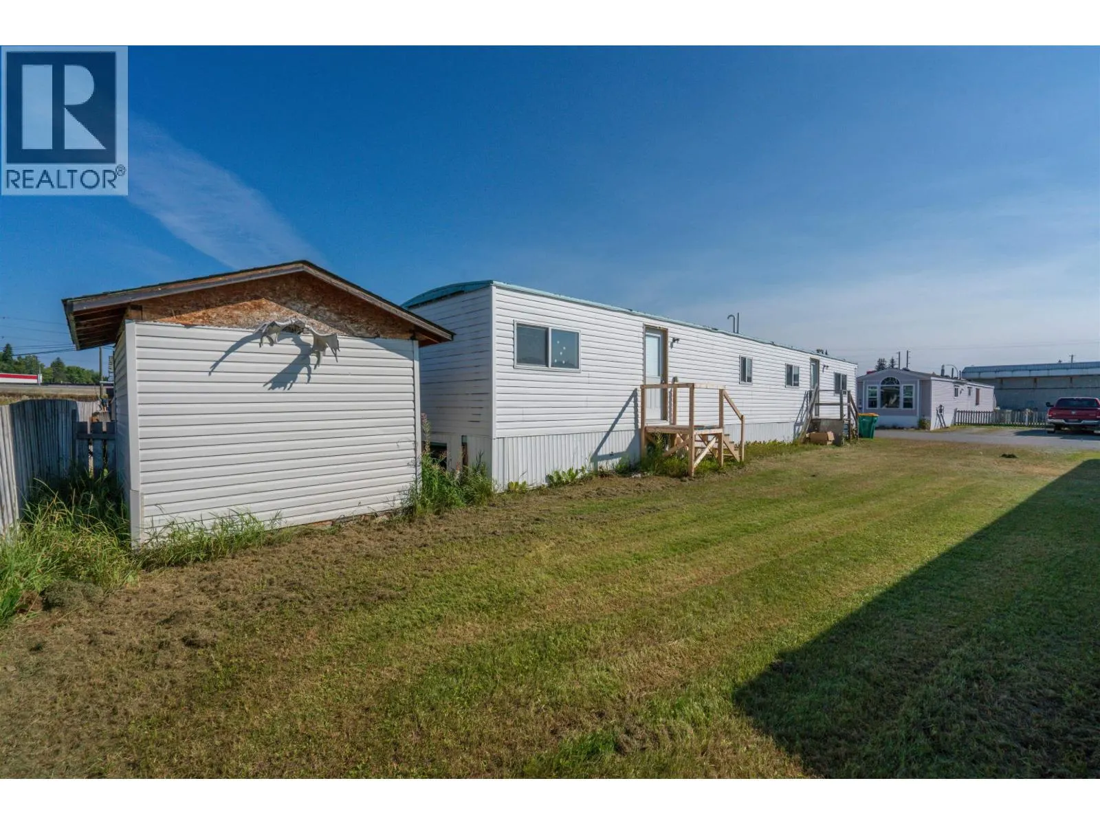 4 5988 GAUTHIER ROAD