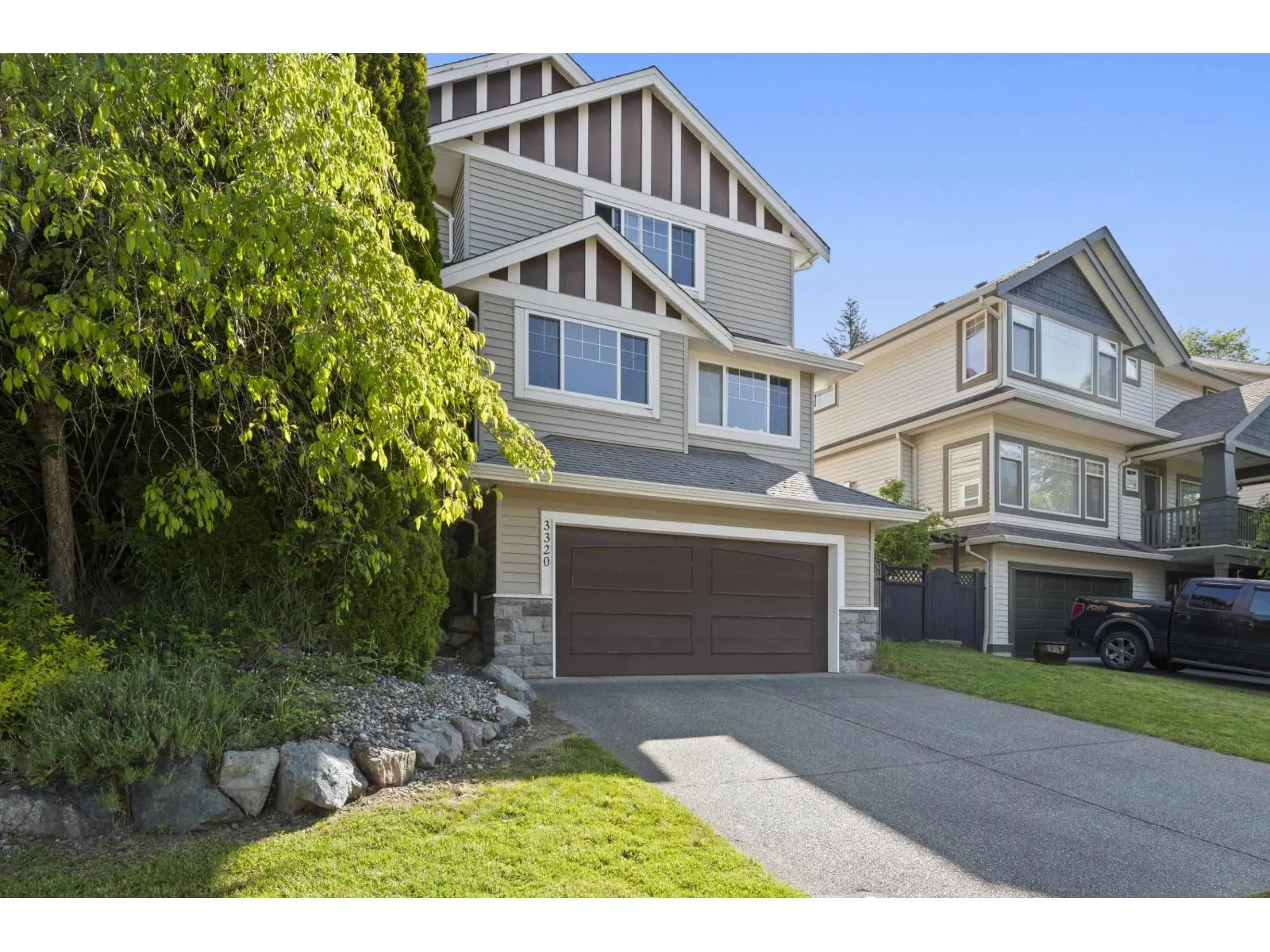 3320 HARVEST DRIVE