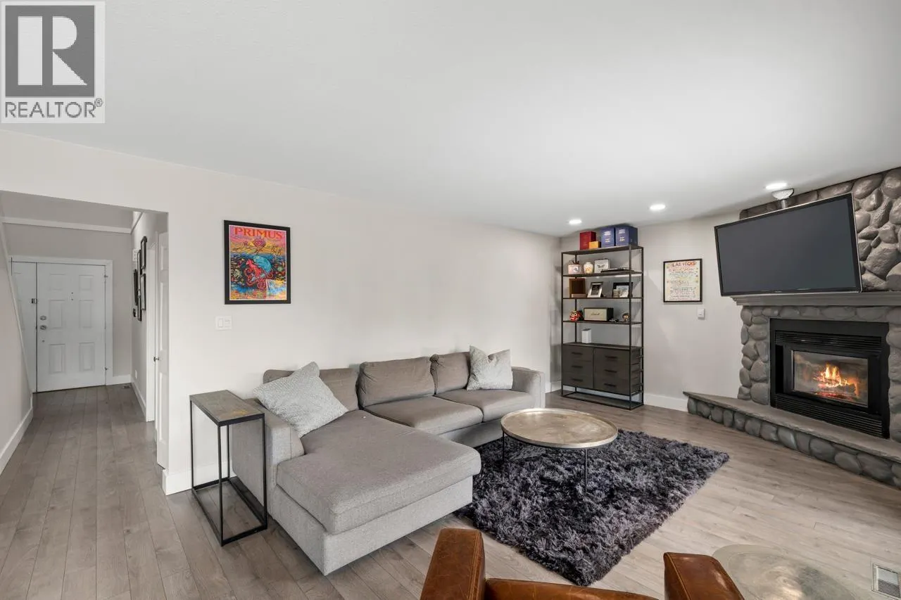 15333 SHERIDAN DRIVE