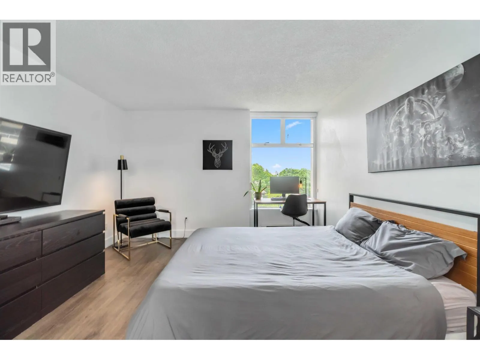 405 1045 QUAYSIDE DRIVE